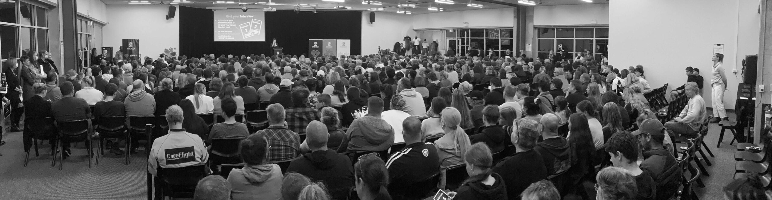 Pano Photo of hall - Mono